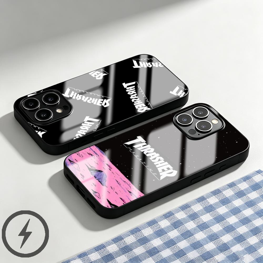 Xo Phone Accessories - Brand THRASHER Telefoonhoesje voor iPhone 17